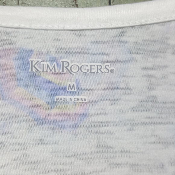 Graphic tee by Kim Rogers - Picture 3 of 4